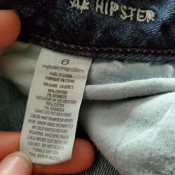 AE cut off Jean shorts - Picture 4 of 6